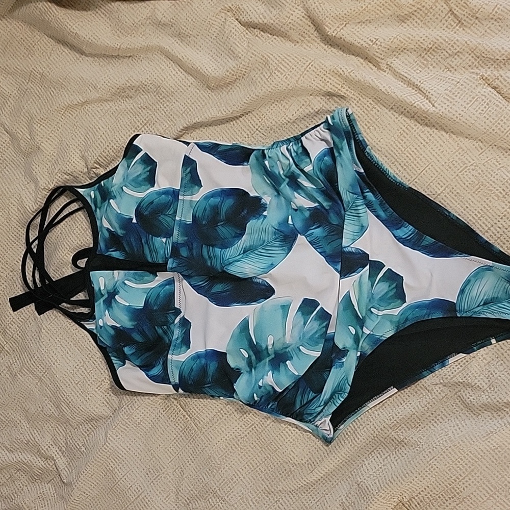 CUPSHE tropical print one piece swimsuit